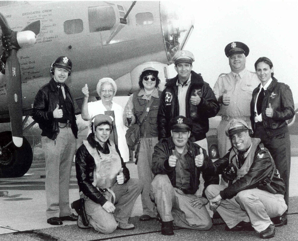 The American Airpower Museum at Republic Airport New York Airport 1 533rd Living HistVols 1999 Metropolitan Airport News
