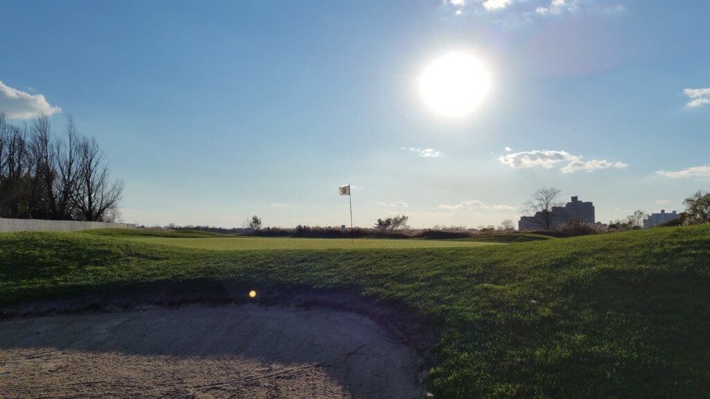 15 bunker Metropolitan Airport News