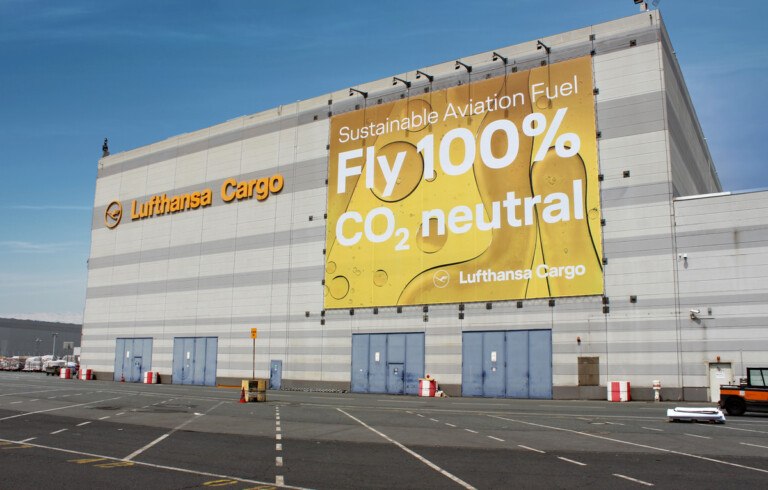 Lufthansa Cargo Achieves Record Result for the Third Time in a Row Sustainable logistics solutions and use of innovative technologies reduce CO2 emissions.