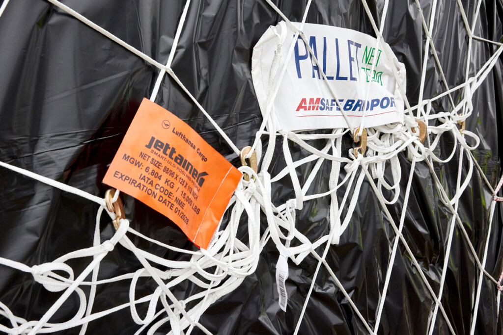 Lufthansa Cargo Is the First Airline to Consistently Use Lightweight Transport Nets for Freight Pallets New York Airport 221205 Lightweight Nets 014 Metropolitan Airport News
