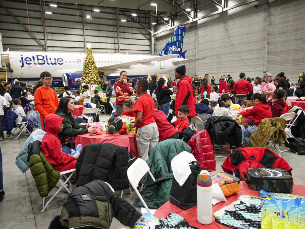 JFK Airport Rotary Club Kicks Off the Holiday Season New York Airport JFK Airport Rotary Club Kicks Off the Holiday Season