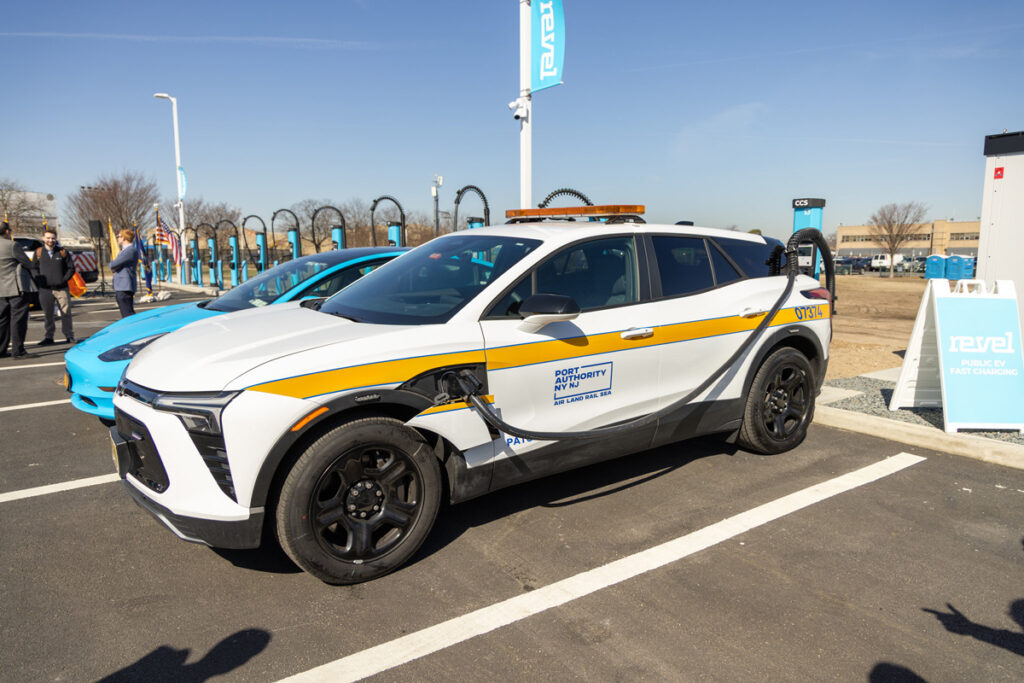 Revel and PANYNJ Open New EV Charging Station at JFK