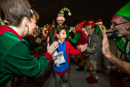 Alaska Airlines Flies Kids to North Pole On Fantasy Flight ALASKA AIRLINES FLIES KIDS TO NORTH POLE ON FANTASY FLIGHT