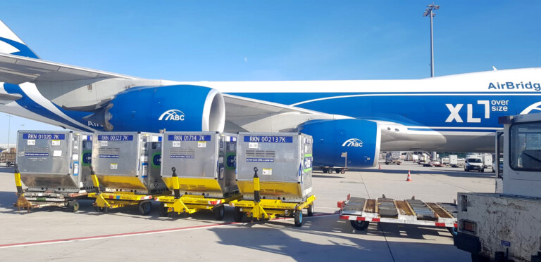 AirBridgeCargo Airlines Delivers 41RKN CSafe Containers as Part of Covid-19 Vaccine Transportation AirBridgeCargo Airlines Delivers 41RKN CSafe Containers