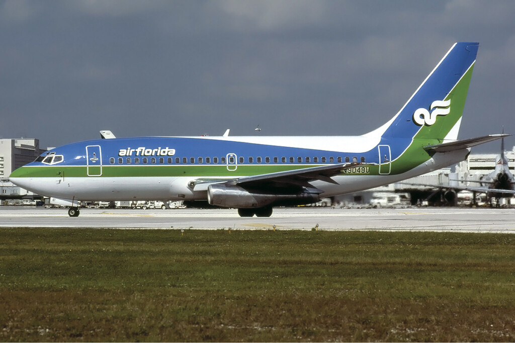 Air Florida: From Intrastate to Intercontinental Carrier New York Airport Boeing 737-200 in 1980