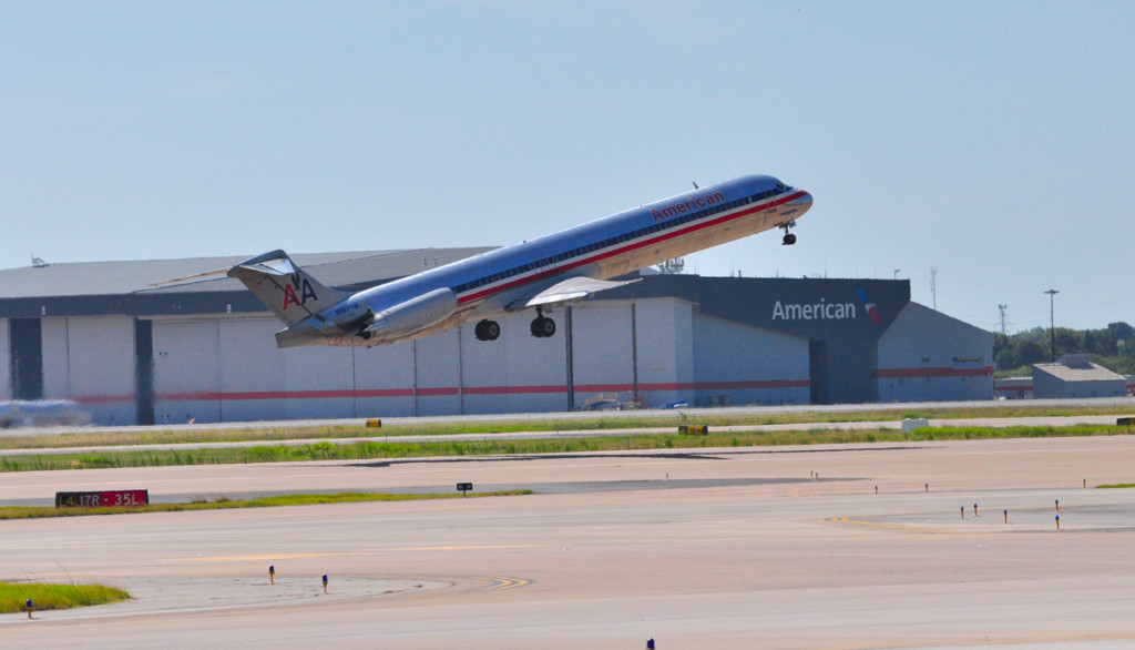 The End of an Era: American Says Farewell to the Super 80 New York Airport American Airlines Super80 Metropolitan Airport News