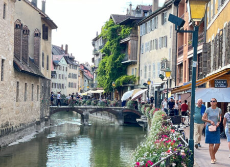 Annecy France 02 Metropolitan Airport News