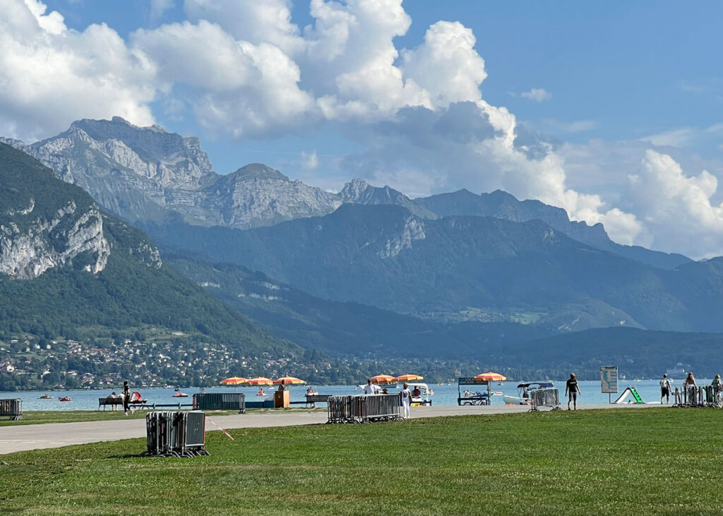 One-Day Visit to Annecy, France New York Airport Annecy France 03 Metropolitan Airport News