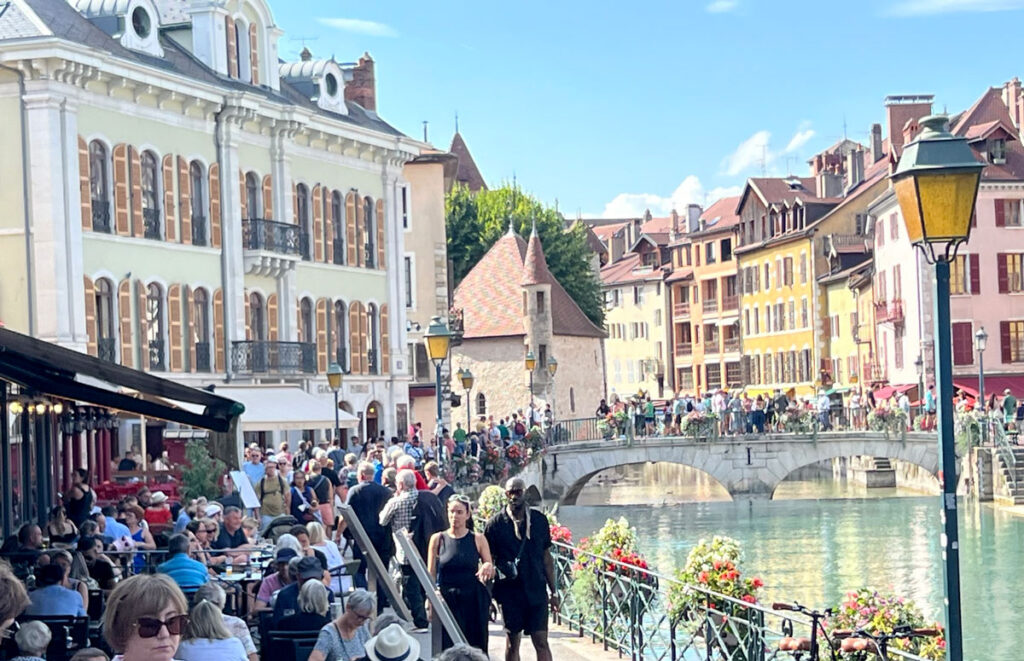 One-Day Visit to Annecy, France New York Airport Annecy France 04 Metropolitan Airport News