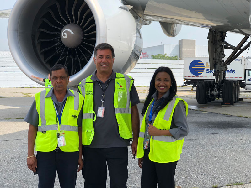 American Airlines Celebrated National Aviation Day with Plane-Spotting ‘Geeks’ for 3rd Year New York Airport Aviation Day 2018 2 Metropolitan Airport News