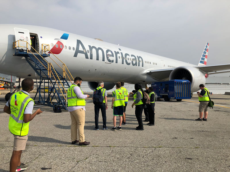 American Airlines Celebrated National Aviation Day with Plane-Spotting ‘Geeks’ for 3rd Year New York Airport Aviation Day 2018 3 Metropolitan Airport News