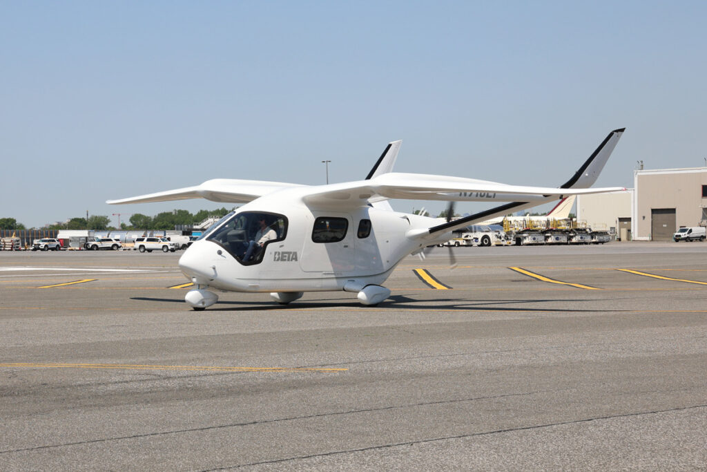 Beta Makes First Electric Flight Into JFK Airport New York Airport BETA Lands at JFK Metropolitan Airport News