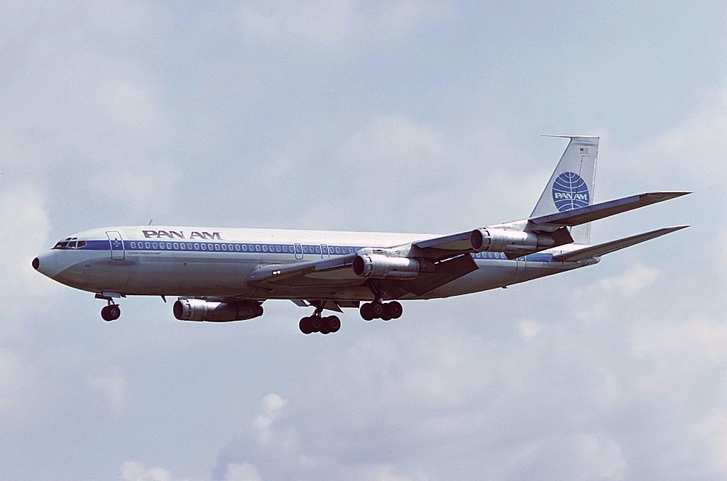 Transcontinental by Air Throughout the Years New York Airport Pan Am Boeing 707-321B