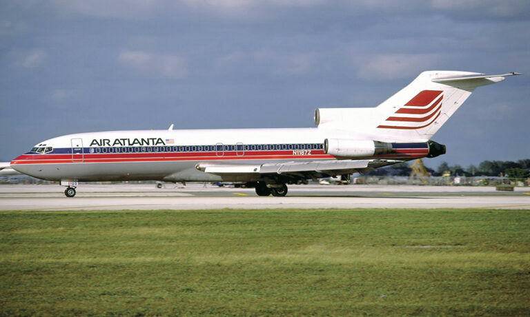 An Air Atlanta Boeing 727-100 at Miami International Airport in 1987