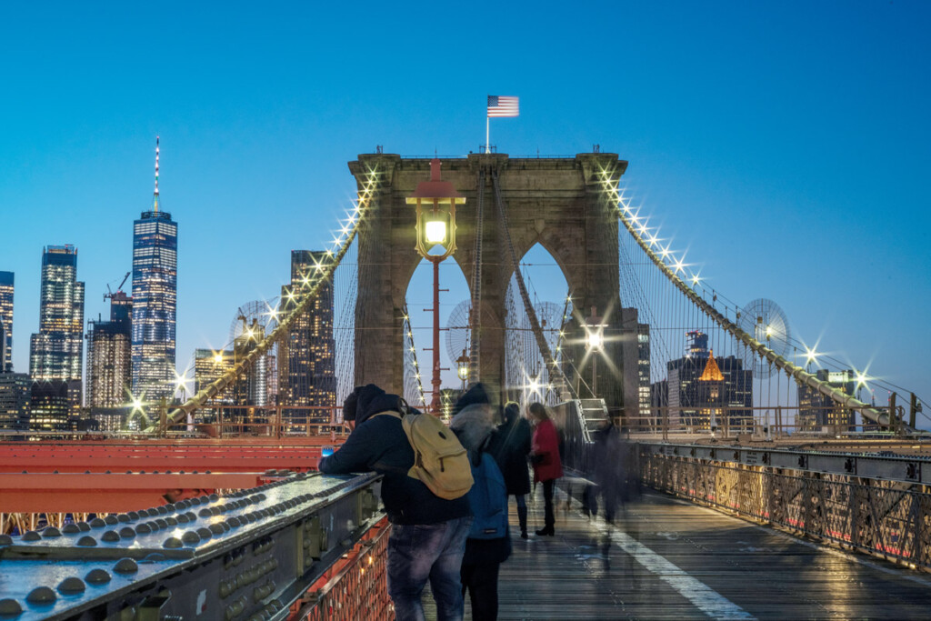 Touring New York City: New York Airport Brooklyn Bridge