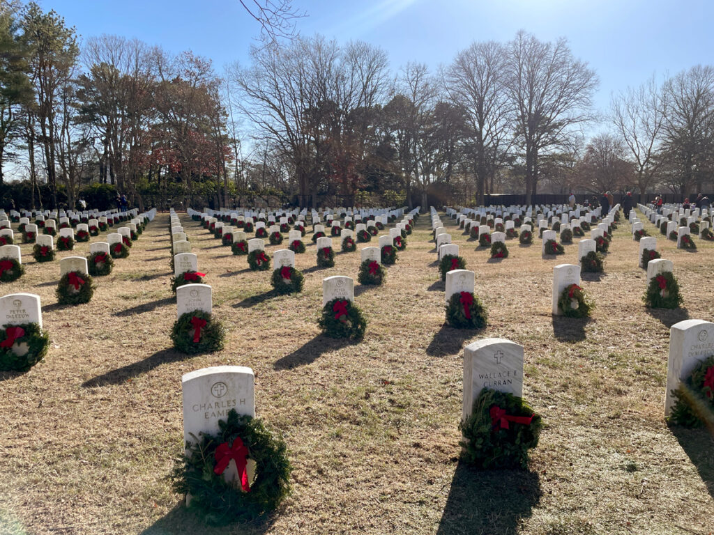 Civil Air Patrol Honoring Long Island Veterans With Wreaths Across America New York Airport CAP Wreaths Across America Cemetary Metropolitan Airport News