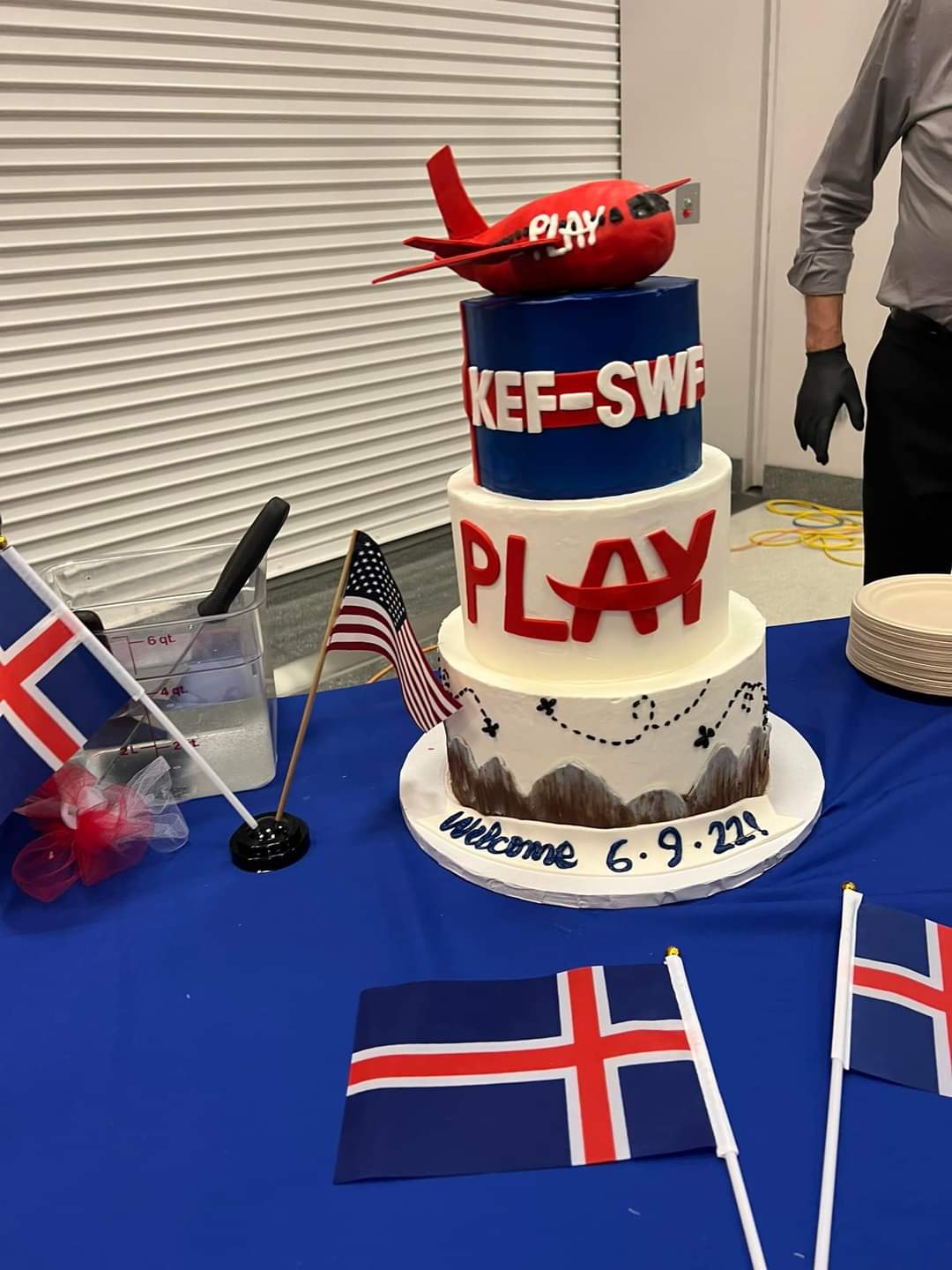 PLAY Reintroducing International Flights at New York Stewart International Airport New York Airport Cake Metropolitan Airport News