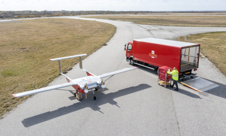 Coming to Your Neighborhood: Drone Mail Delivery Coming to Your Neighborhood Drone Mail Delivery Metropolitan Airport News