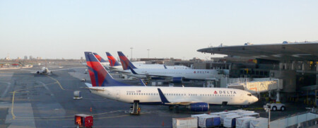 Delta Boeing 737 JFK Metropolitan Airport News