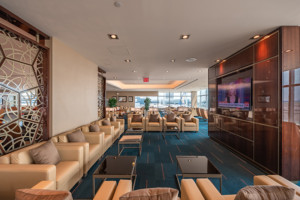 Emirates Welcomes Passengers to Its Newly Refurbed Lounge at JFK Airport New York Airport EMIRATES 2018 0806 115259 9002 JCM HDR 1 Metropolitan Airport News