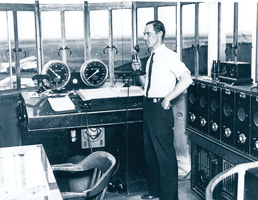 FEATURE2 US FIRST CONTROL TOWER Metropolitan Airport News