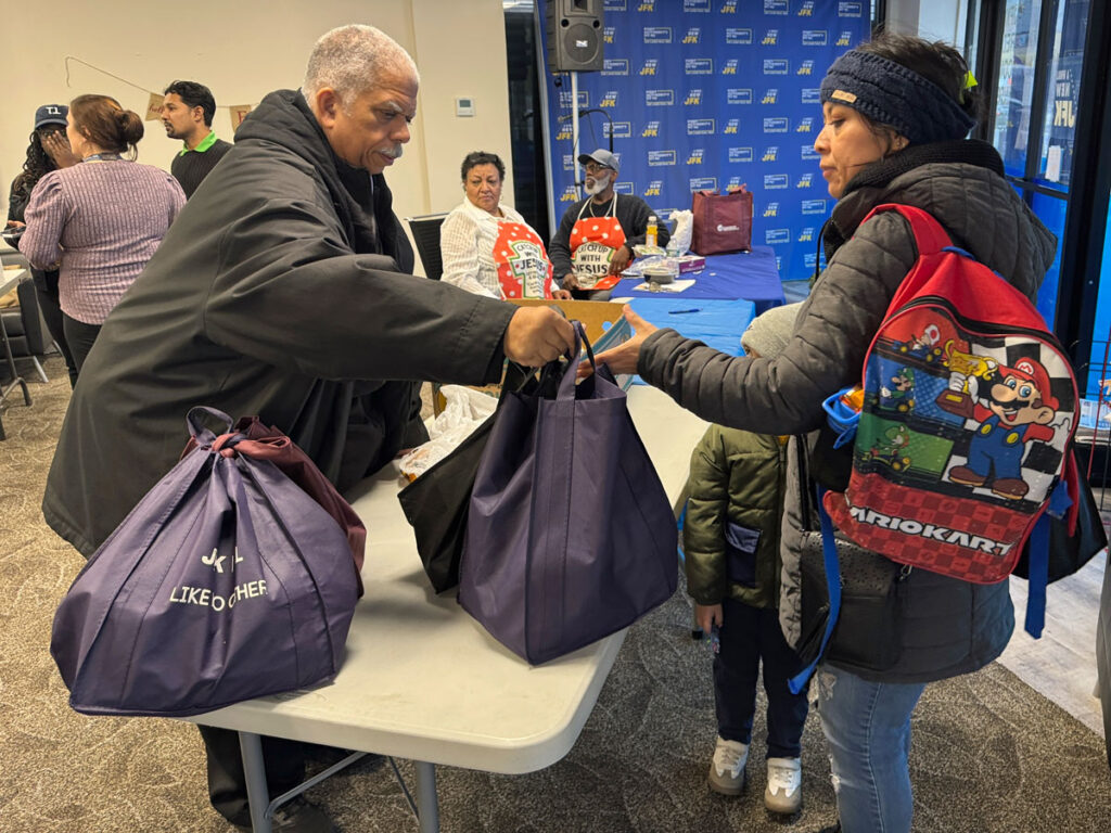 A Heartfelt Commitment: Airport Community Members Making a Difference New York Airport IMG 4418 Metropolitan Airport News
