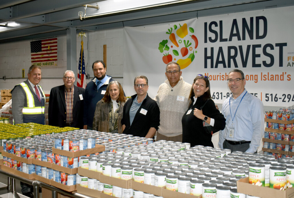 JFK Air Cargo Association Supports Island Harvest New York Airport Island Harvest JFK Air Cargo Association Warehouse Visit