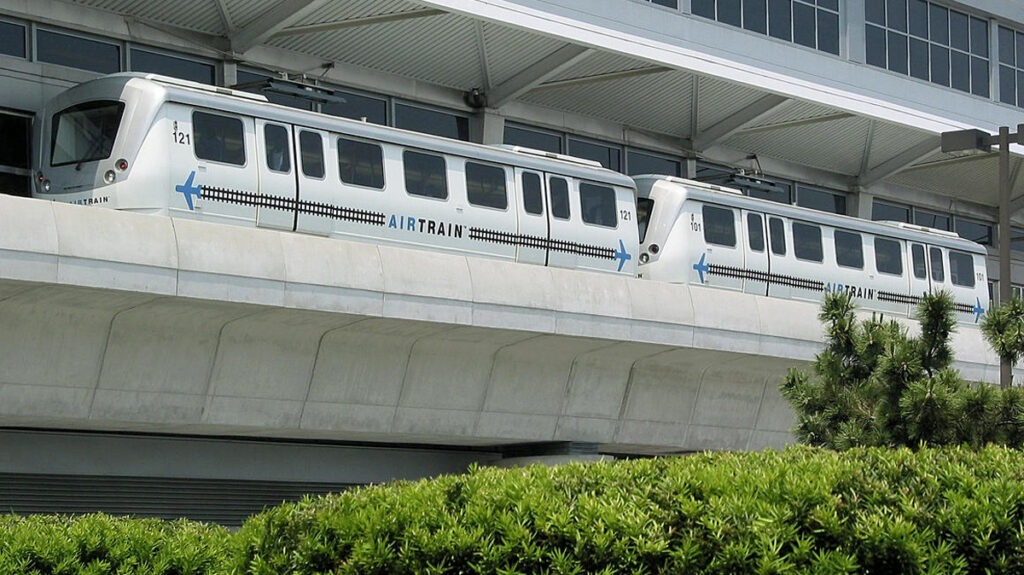 Alstom Signs a Seven-Year Contract Extension to Operate and Maintain JFK AirTrain Alstom’s AirTrain has been transporting millions of passengers and employees between JFK Airport terminals since 2003 (ALSTOM)