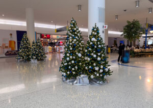 JFK Terminal 5 Christmas Tree New York Airport JFK Terminal 5 Christmas Tree Metropolitan Airport News