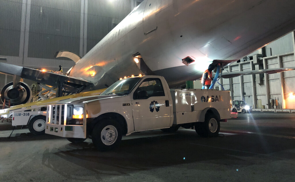 JUNE WEB26 ASAK CLEANING LAV 1 Metropolitan Airport News