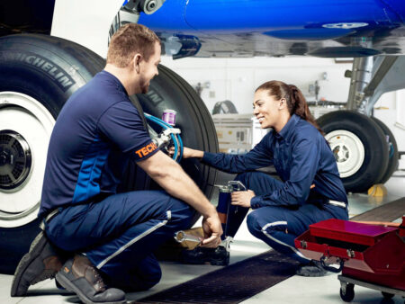 JetBlue Expands Industry-Leading Gateway Programs With New Pathway for Aspiring AMT’s JetBlue Gateways Crewmembers