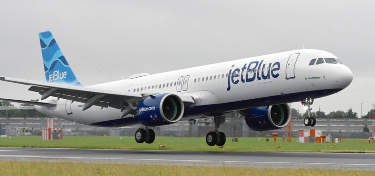 JetBlue Shakes Up Transatlantic Market with Attractive Fares Between New York and London as U.K. Opens to U.S.-Based Travelers JetBlue London Heathrow Arrival Landing