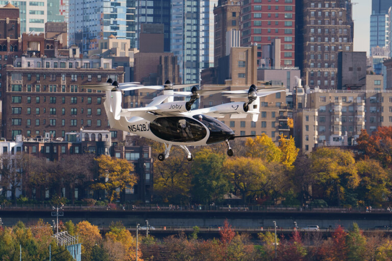 Joby Flies Quiet Electric Air Taxi in New York City Joby Flies Quiet Electric Air Taxi in New York City