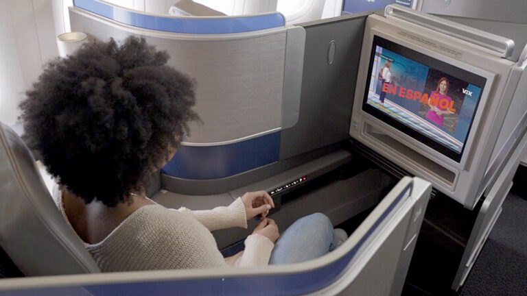 United Launches Airline Industry's First Media Network