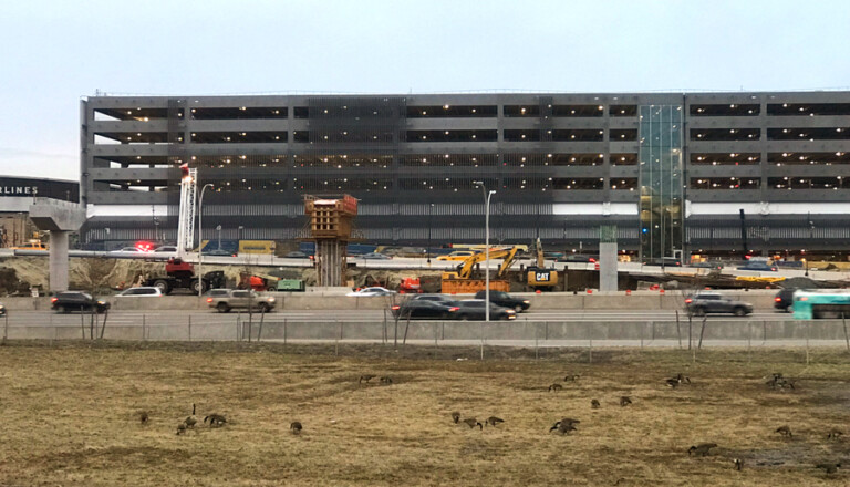 New Terminal B Parking Garage Open for Business at LaGuardia Airport Laguardia Airport TerminalB Parking Garage Metropolitan Airport News