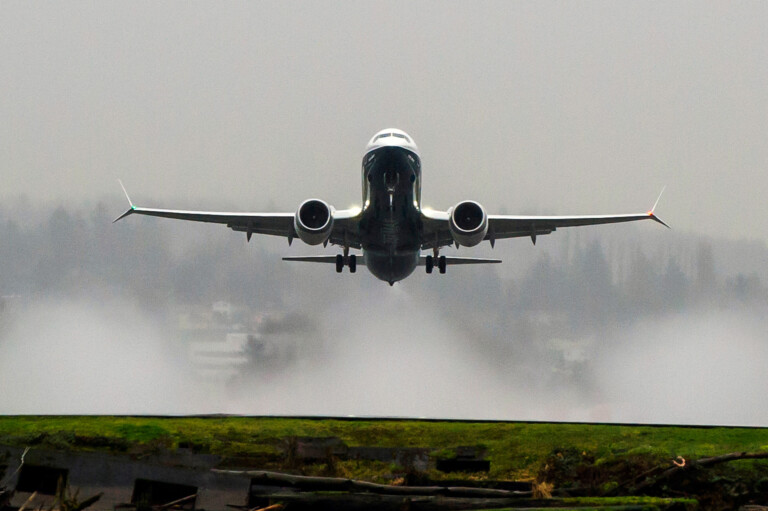 Boeing 737 MAX 8