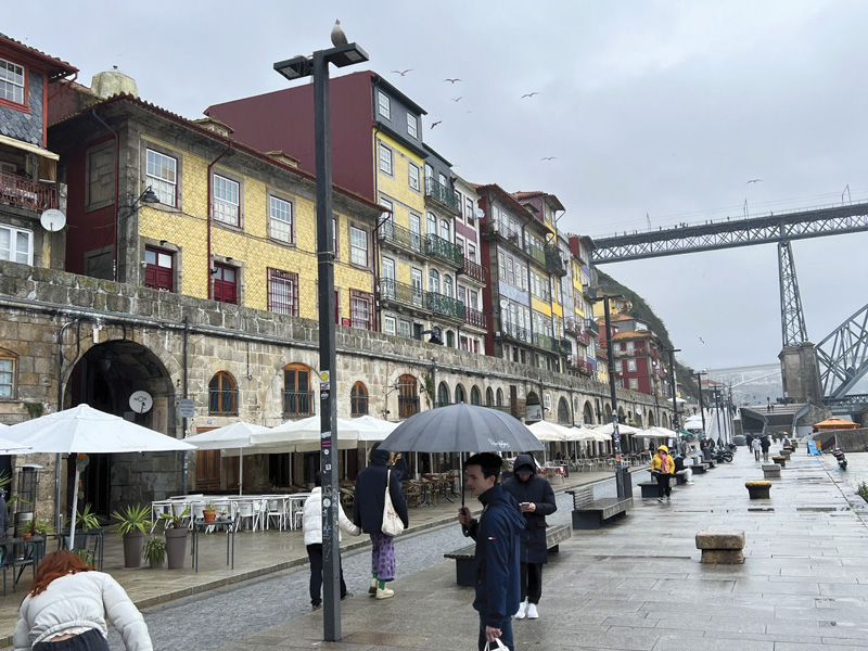 A One-Day Visit to Porto, Portugal New York Airport One Day Visit to Porto Portugal 6 Metropolitan Airport News