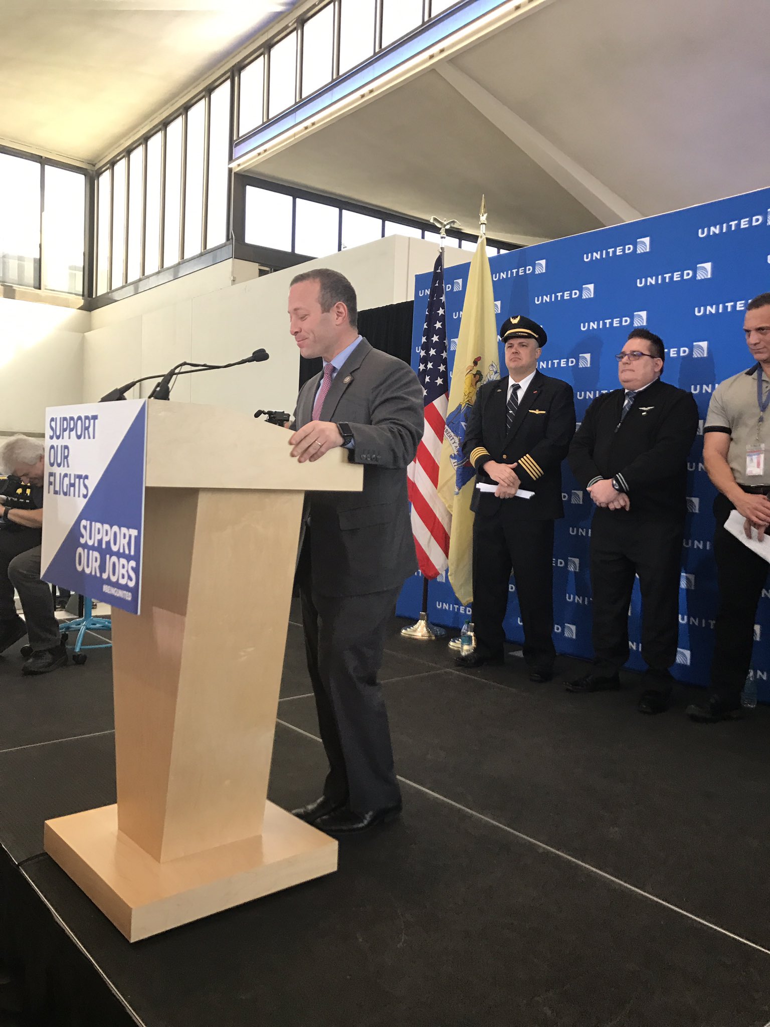 Airline Employees Rally for Fair Competition and Call for an End to Subsidized Gulf Carrier Routes to USA New York Airport Open fair skies 3 Metropolitan Airport News