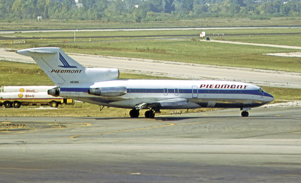 Piedmont: The Up-and-Coming Airline New York Airport Piedmont Boeing 727