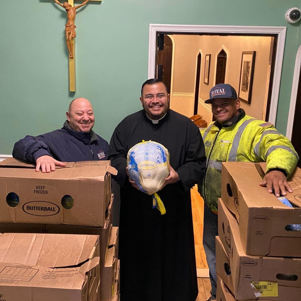 Royal Waste Distributes Thousands of Turkeys Across NYC New York Airport Royal Waste Distributes Thousands of Turkeys Across NYC 2 Metropolitan Airport News