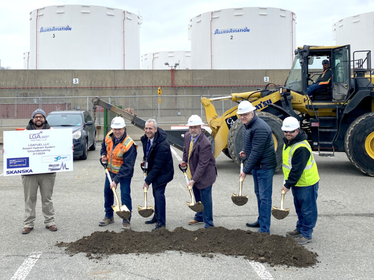 Skanska Awarded $113M Contract to Construct LaGuardia Airport’s Jet Fuel Transmission Systems Skanska awarded $113M contract to construct LaGuardia Airport’s Jet Fuel Transmission Systems