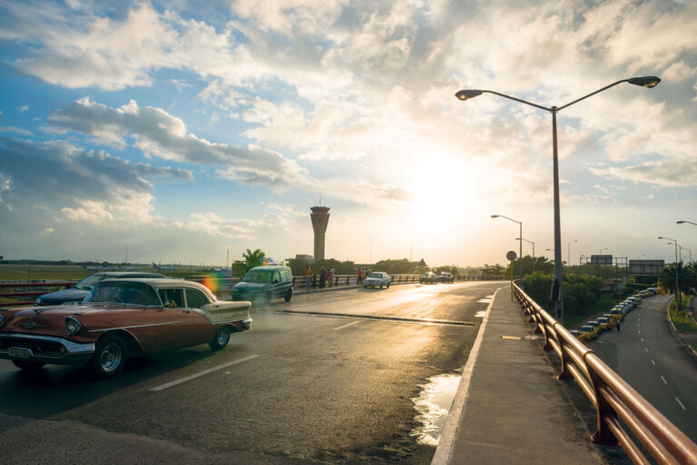 Southwest Airlines Receives U.S. Dot Authority to Serve Havana, Cuba, from Ft. Lauderdale and Tampa Bay Southwest Cuba Metropolitan Airport News