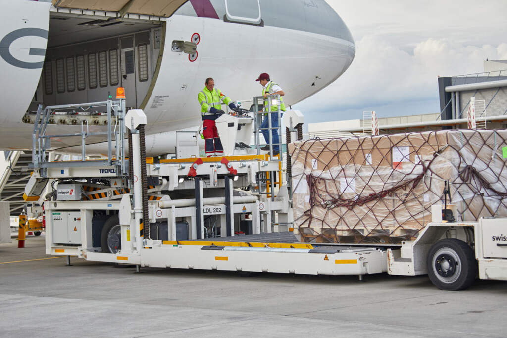 Swissport Reports Record Cargo Demand; Ground Services Continues to Recover; 17,000 New Jobs New York Airport Swissport Reports Record Cargo Demand 2 Metropolitan Airport News