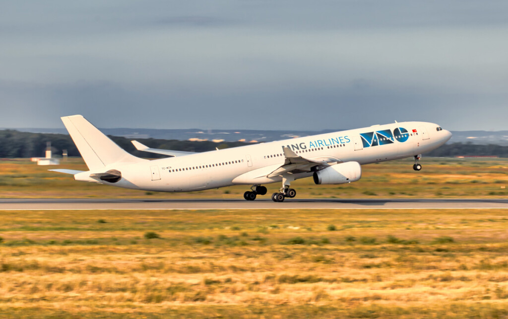 TC MCN by Christian TietzEightysix Aviation Metropolitan Airport News