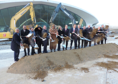 Govenor Cuomo, MCR Development Break Ground On TWA Hotel TWA Groundbreaking 064 Metropolitan Airport News