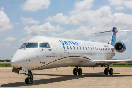 United Becomes Largest Airline to Invest in Zero-Emission Engines for Regional Aircraft United CRJ-550