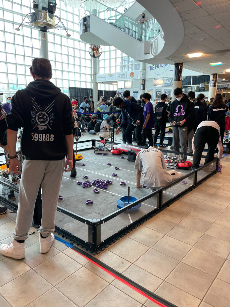 Vaughn College Co-hosts Southern New York Tipping Point State Championship New York Airport Vaughn College Co-hosts Southern New York Tipping Point State Championship