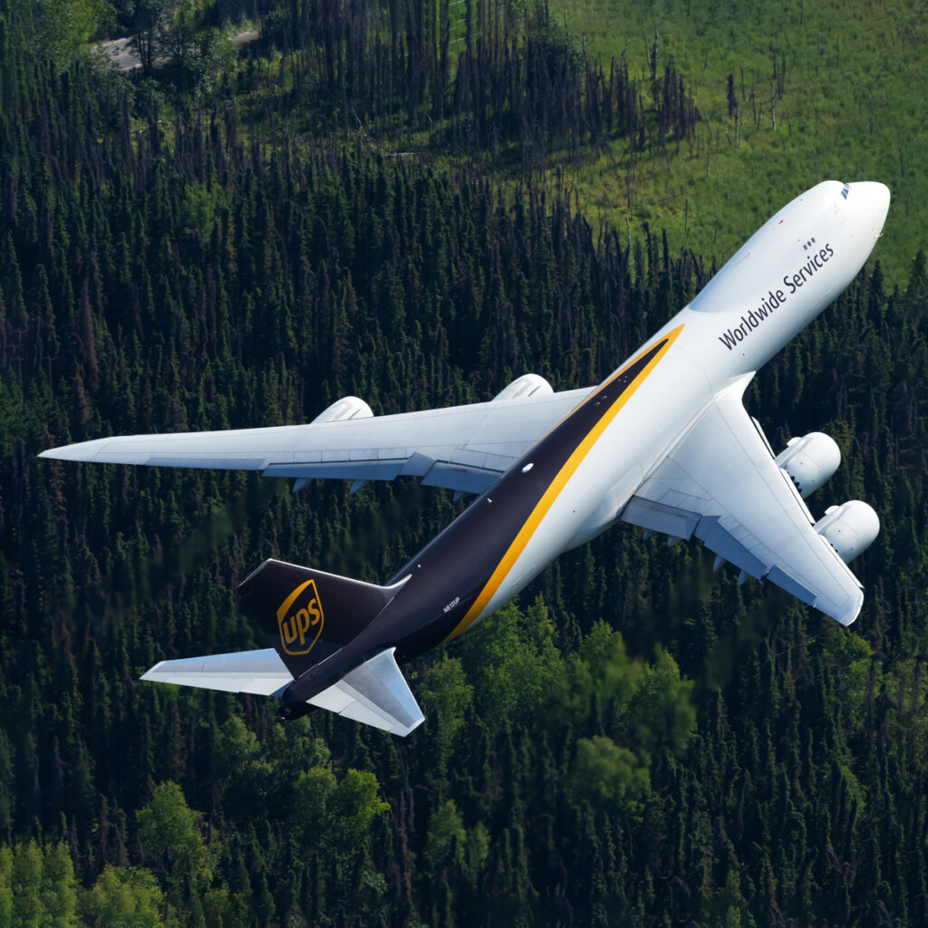 Vincenzo Pace UPS Boeing 747 8F N612UP Metropolitan Airport News