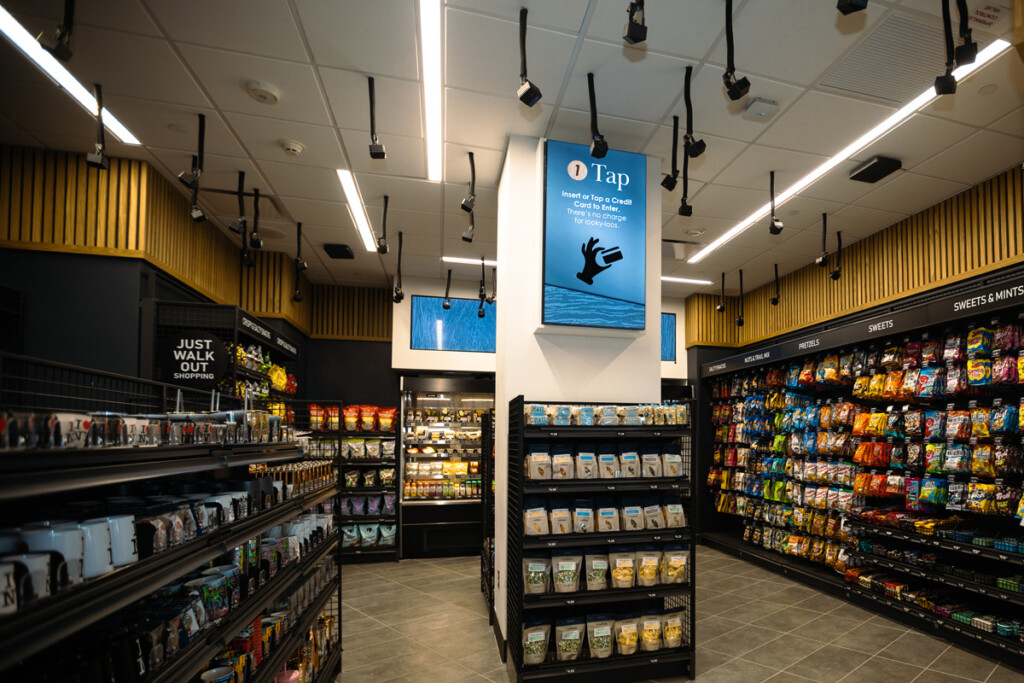 WHSmith LaGuardia Airport Terminal B