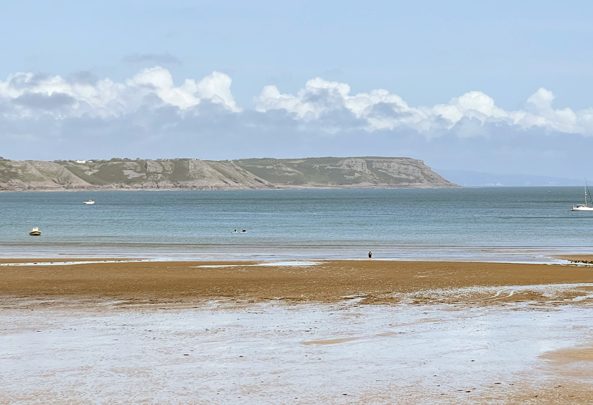 Wales 3 Metropolitan Airport News